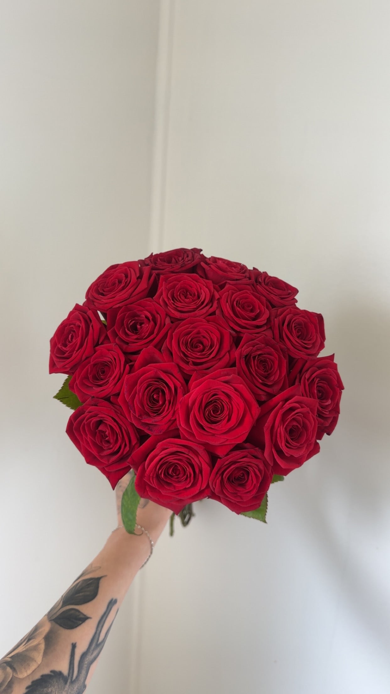 Elegant rosbukett för bröllop och romantiska gester